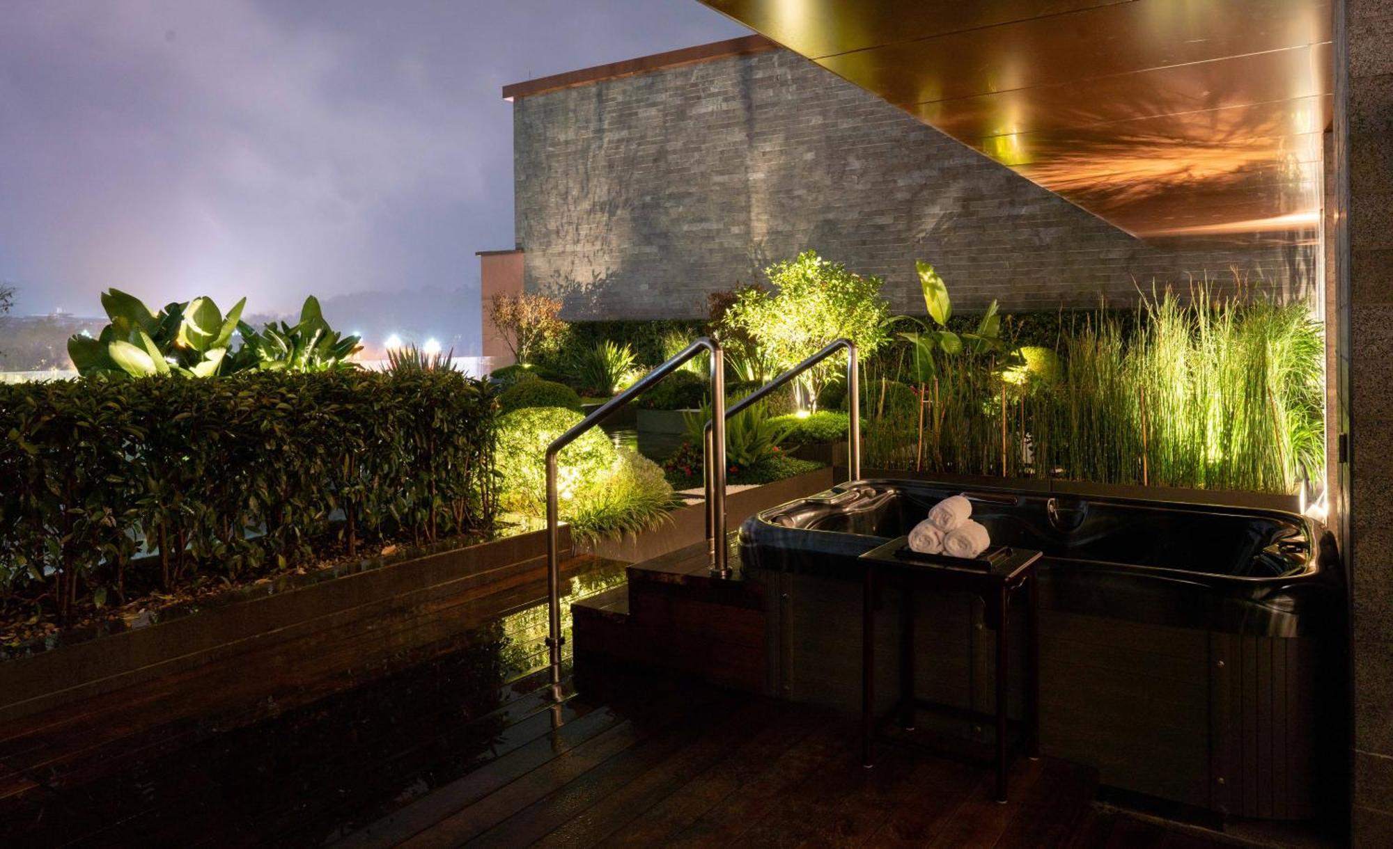 Le Meridien Emei Mountain Resort Gunung Emei Bagian luar foto